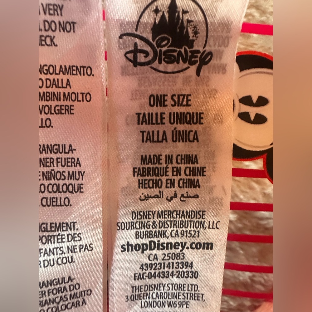 Disney NWOT Clear Tote with Red and Black Minnie Mouse Print and Bow - Picture 3 of 9
